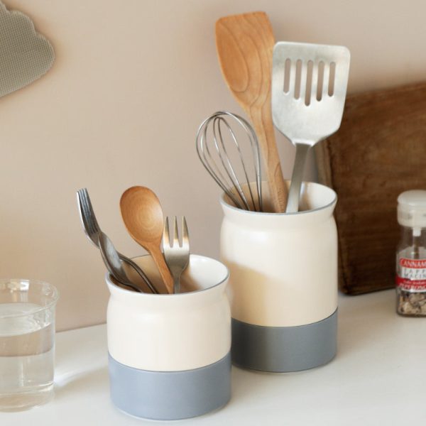 Dailylike x 10x10 - Milky Matte Ivory Cutlery Holder Set For Sale - Image 2
