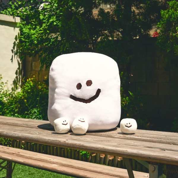 Dinotaeng - Giant Marsh on the field Cushion Fashion