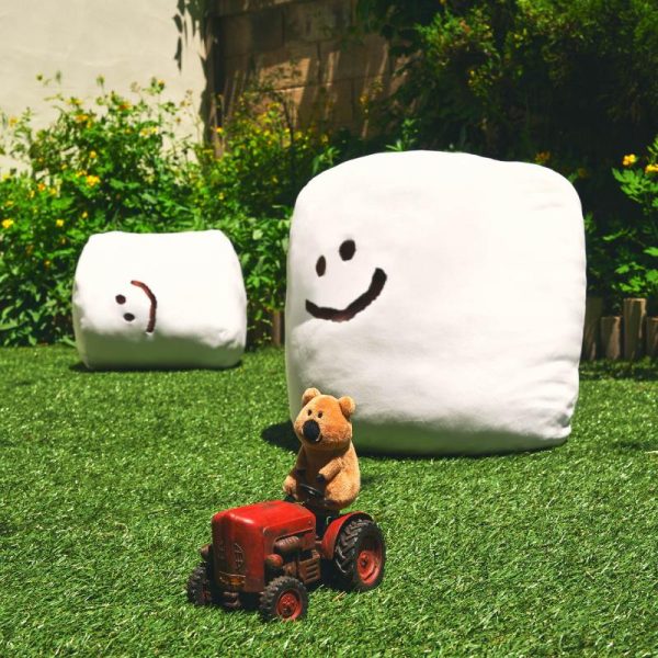 Dinotaeng - Giant Marsh on the field Cushion Fashion - Image 2