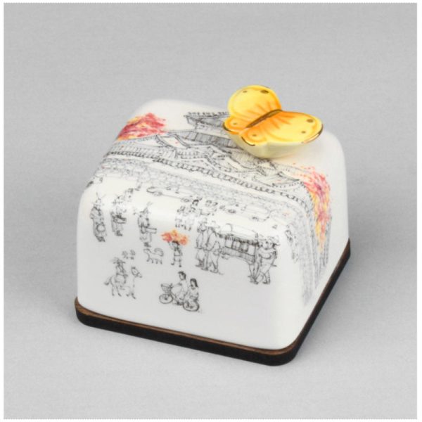 HK Studio - Moony Ceramic Changdeokgung Palace Musical Paperweight Online now - Image 2