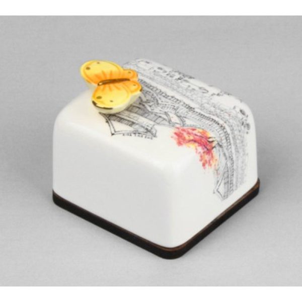 HK Studio - Moony Ceramic Changdeokgung Palace Musical Paperweight Online now - Image 4
